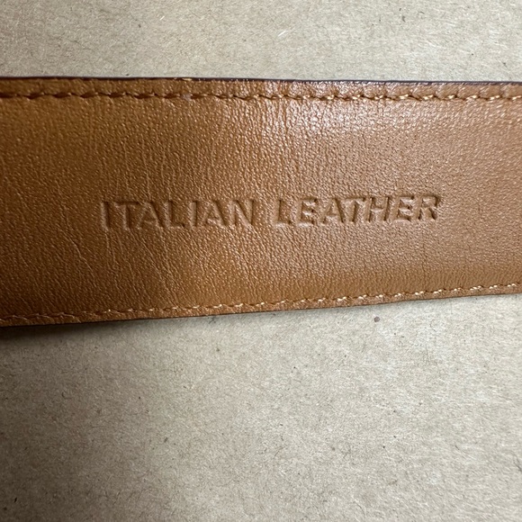 Ralph Lauren Textured Brown Belt with Silver Buckle - Picture 3 of 5